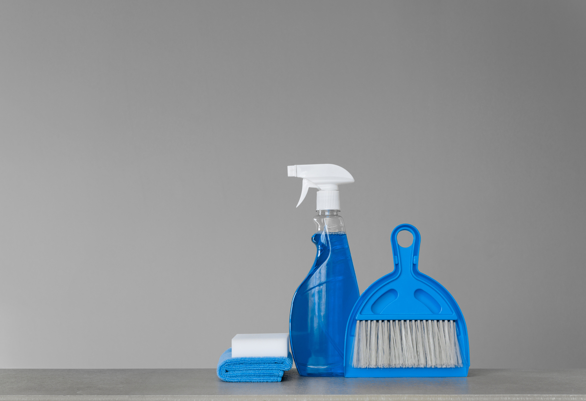 網戸掃除の簡単な方法5ステップ 洗剤やカビ取りは おすすめ頻度 タスクル